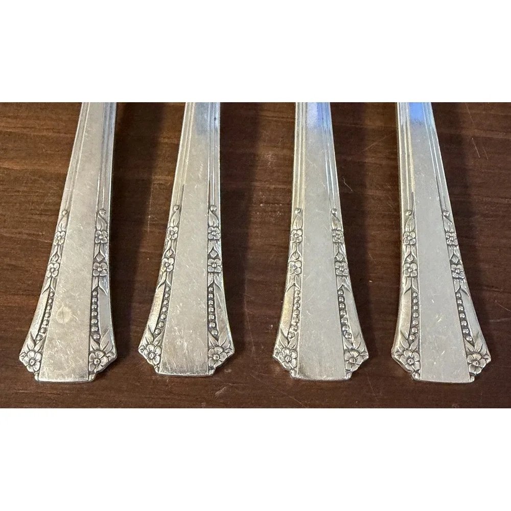 Oneida 1881 Rogers Floral Queen Silverplate Dinner Forks Set of 4 Replacement